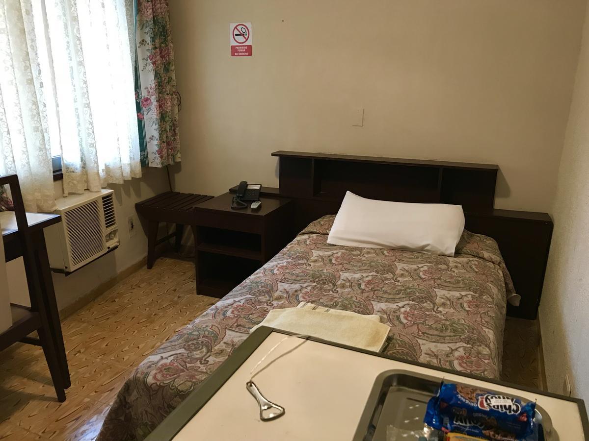 Hotel Bolivia ซานตาครูซเดอลาเซียร์รา ภายนอก รูปภาพ